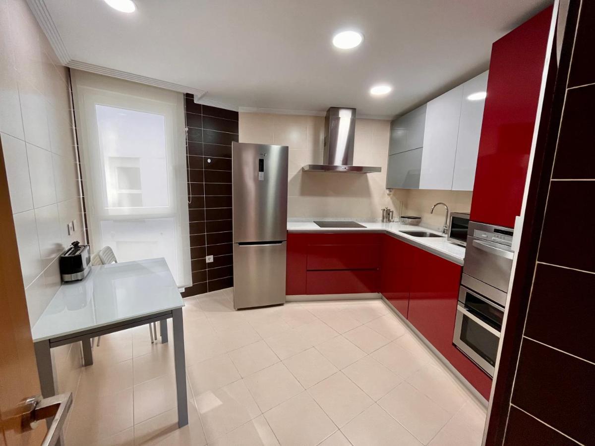 Atuaire Home La Catedral En El Salon Parking Incluido Burgos Exterior photo